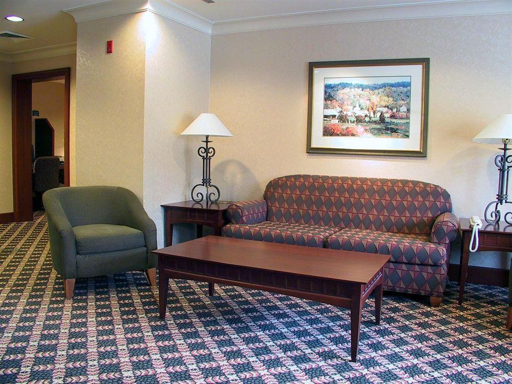 Staybridge Suites Corning By Ihg Buitenkant foto
