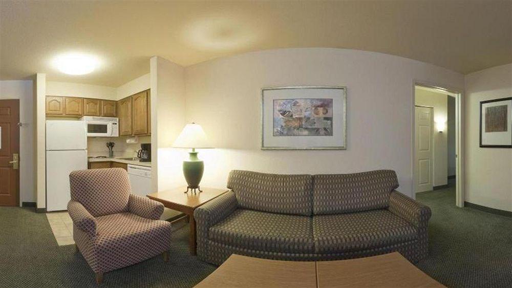 Staybridge Suites Corning By Ihg Buitenkant foto
