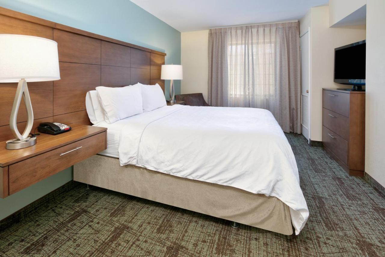 Staybridge Suites Corning By Ihg Buitenkant foto