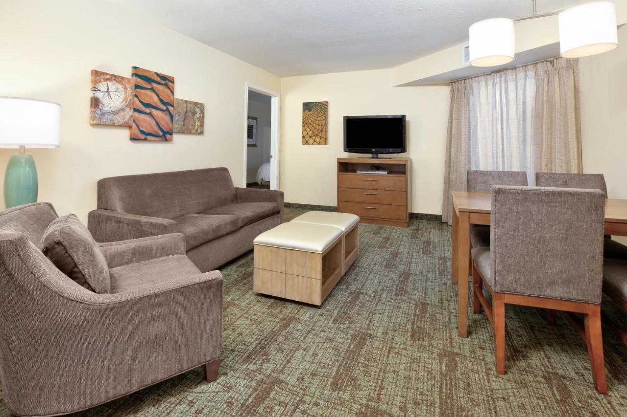 Staybridge Suites Corning By Ihg Buitenkant foto