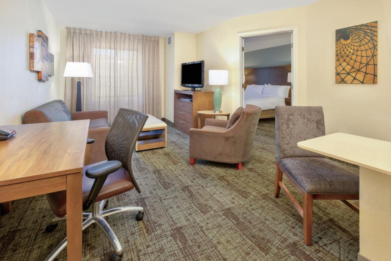 Staybridge Suites Corning By Ihg Buitenkant foto