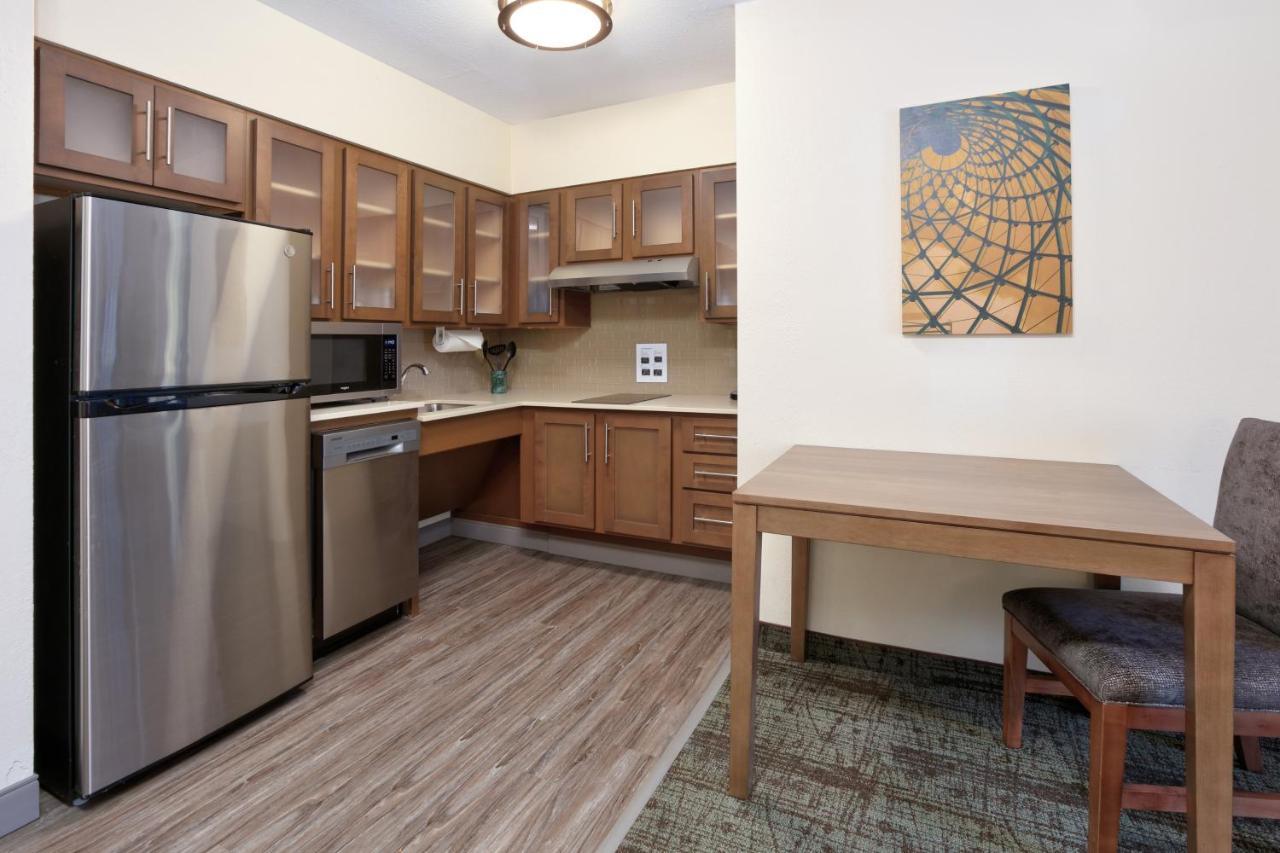 Staybridge Suites Corning By Ihg Buitenkant foto