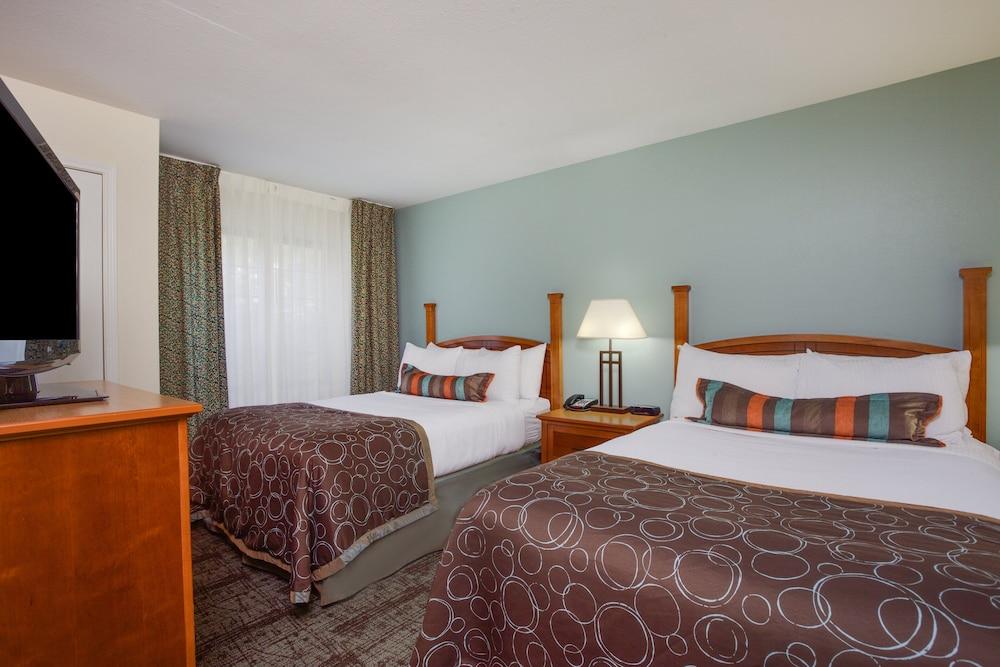 Staybridge Suites Corning By Ihg Buitenkant foto